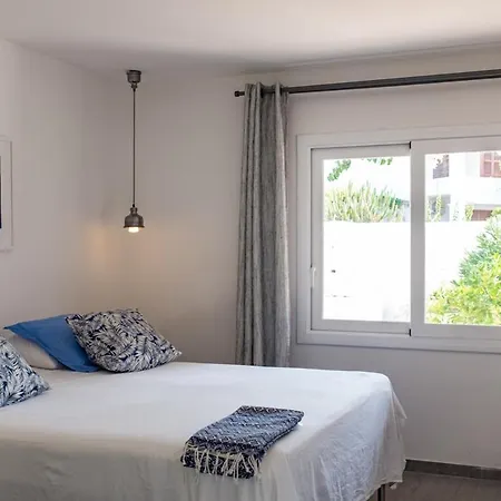 Fuentes Villa Cala Vadella (Ibiza)